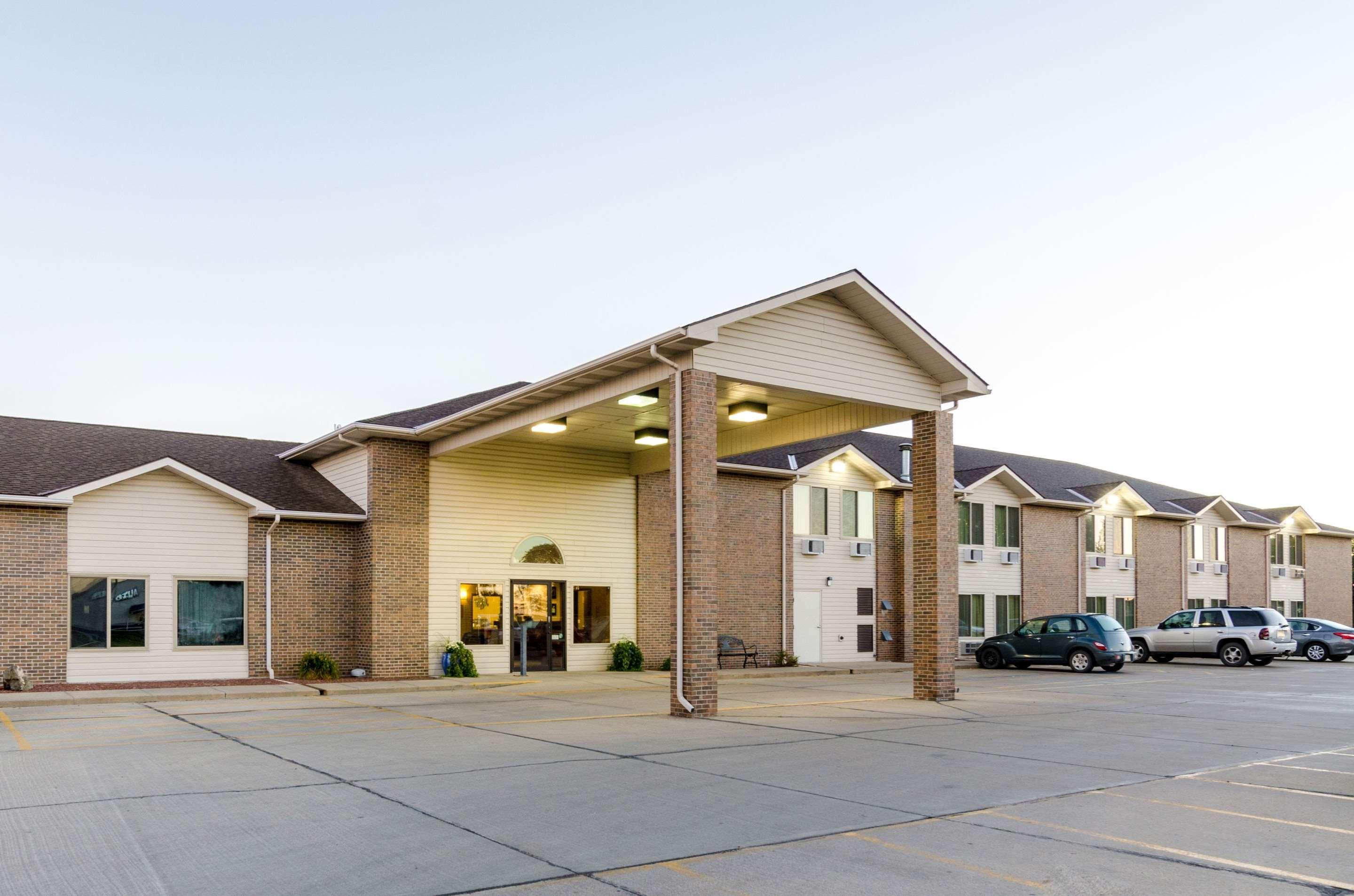 Rodeway Inn Ainsworth Exterior foto